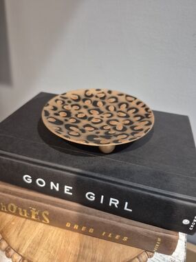 Decorative Leopard Print Trinket Dish - Black & Tan With Legs